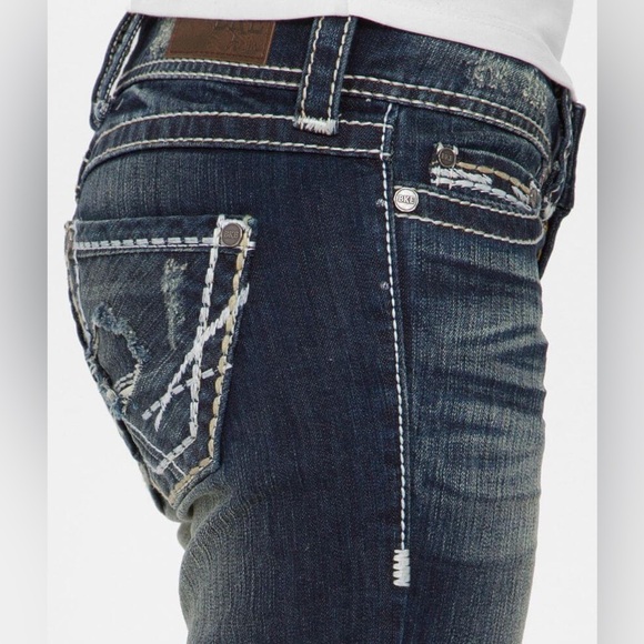 BKE Sabrina Stretch Cropped Jean - Picture 6 of 12